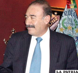 Guido Loayza, dirigente de Bolívar