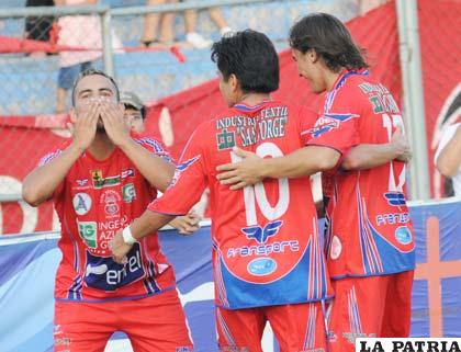 Jugadores de Guabirá, pretender vencer esta tarde a Nacional Potosí