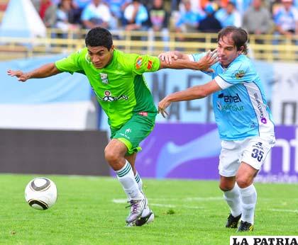 Peña y Galindo, jugadores de Aurora y Oriente