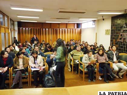 Jefes de Recursos Humanos se capacitan en taller de Orientación Laboral