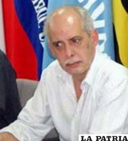Carlos Chávez
