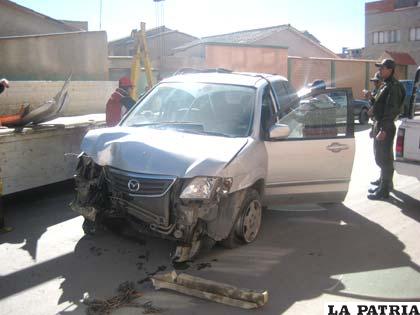 La vagoneta quedó con daños de consideración