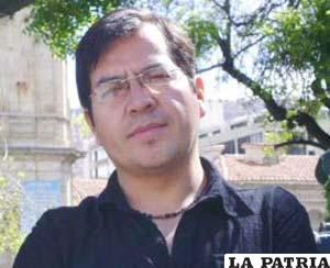 Quieren determinar si explosión causó la muerte del periodista David Niño de Guzmán.