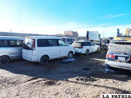 “Chuteros” aprovechan amnistía para internar autos