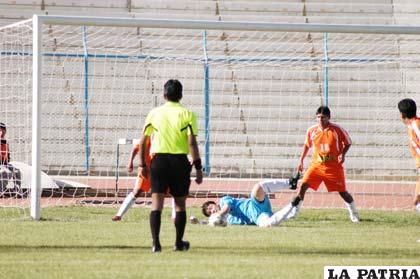 Escara no pudo con Sabaya