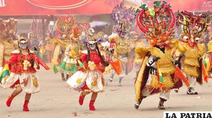La Diablada Auténtica presentó una muestra del Carnaval de Oruro en Chile (Foto Archivo)