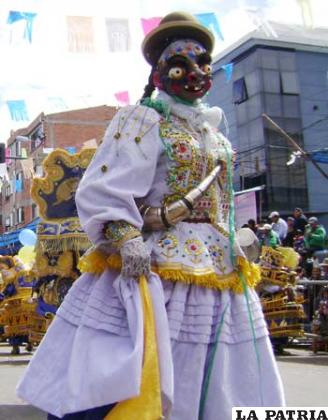 El transformismo es parte de las manifestaciones folklóricas