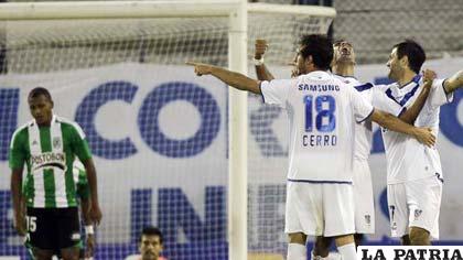 Vélez Sarsfield con solo empatar clasificó a cuartos (Foto: foxsportsla.com)