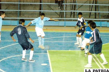 Aún no hay fecha definida para el inicio del torneo oficial de futsal (Foto: APG)