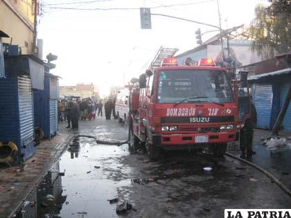 El carro bombero llegó oportunamente al lugar del incendio