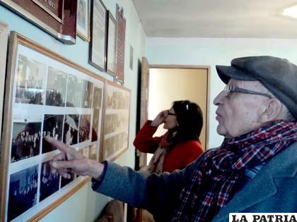 Carlos Decker en su reciente visita a la Asociación de Periodistas de Oruro