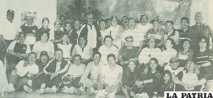 Integrantes del Club Amistad 73 Amauta (foto: archivo)