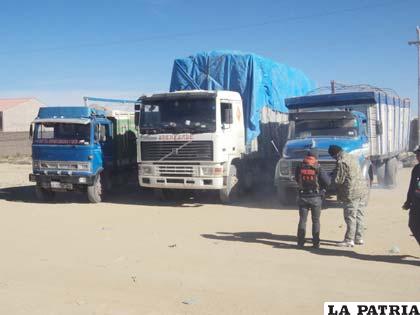 Los tres camiones llegaron a depósitos aduaneros