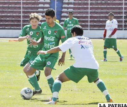 Chumacero y Arce, jugadores de la Selección Boliviana