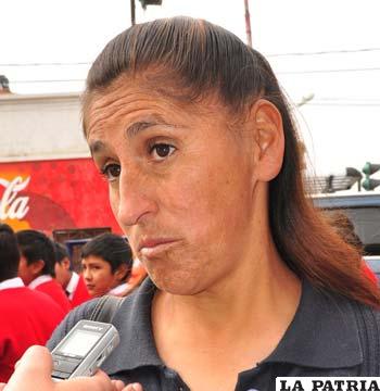 Adela Zegarra