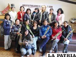 Madres periodistas afiliadas al STPO