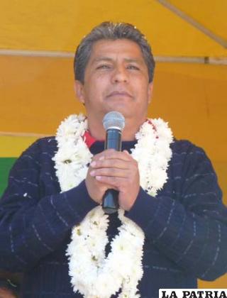 El gobernador de Cochabamba, Edmundo Novillo se encuentra en desacuerdo con el matrimonio homosexual /geolocation.ws