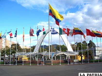 Exteriores donde se desarrolla la Feria Internacional del Libro de Bogotá