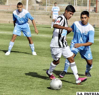 Una acción del partido en el cual Oruro Royal logró vencer a Vaca Díez