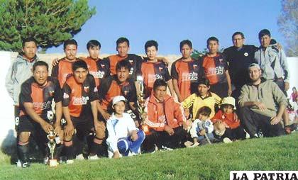 Jugadores del equipo de Maestranza