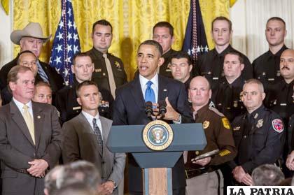 Obama premió a los policías por su valentía y sobresaliente labor