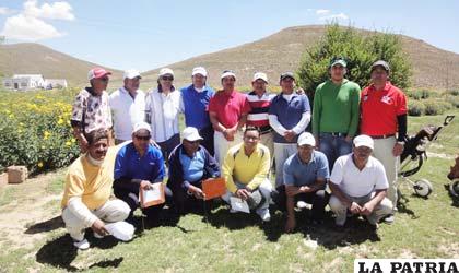 Golfistas orureños que intervienen en los torneos departamentales