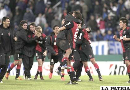 Newell’s llega a este partido después de eliminar a Vélez