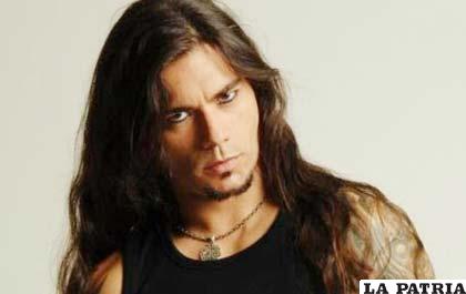 Leo Jiménez, vocalista y guitarrista español