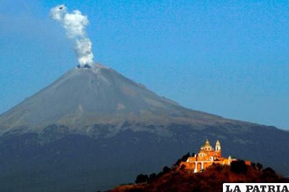 Volcán Popocatépetl en México