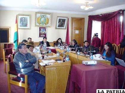 Concejales no aprobaron modificación presupuestaria