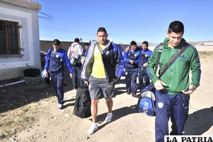 Los jugadores de San José, llegaron de Santa Cruz directo a entrenar