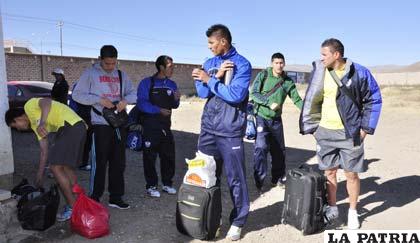 Los jugadores llegaron directo a entrenar en su complejo, a pesar del feriado