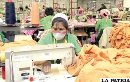 Los fabriles en defensa de la industria boliviana