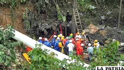 Organismos de socorro lograron rescatar algunos cadáveres