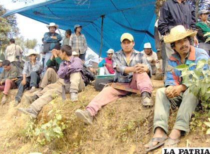 Campesinos permanecen en estado de emergencia a pesar del diálogo