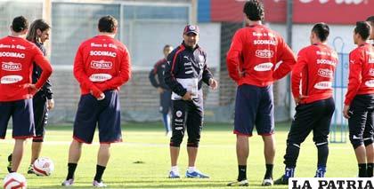 Sampaoli comenzó a trabajar con once de los 23 que llevará a Brasil