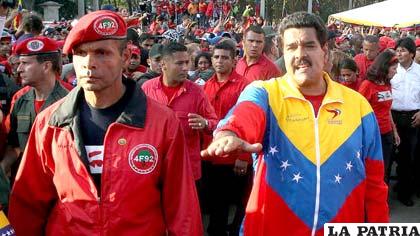 Presidente venezolano, Nicolás Maduro, junto a sus escoltas