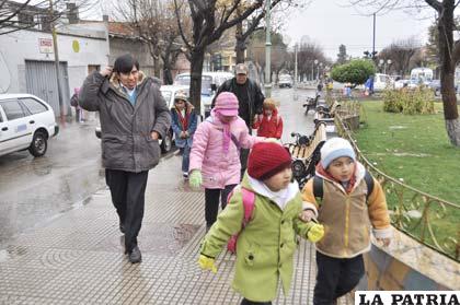 El frío aumenta en Oruro y los resfríos se incrementan