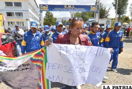 Suboficiales y sargentos serán sometidos a sanciones por movilizarse
