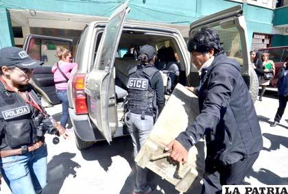 Cajas de explosivos antitanque encontradas en un domicilio de El Alto