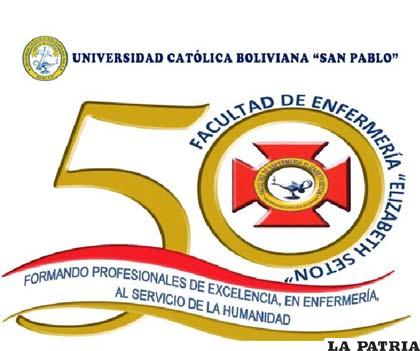 Logo de los 50 años de la Carrera de Enfermería de la Católica