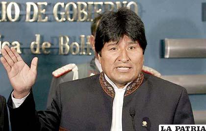 Evo Morales respaldó este sábado la labor que realiza el Tribunal Supremos Electoral (TSE)