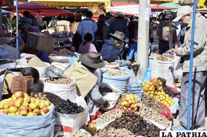 Fruta seca, cereales, artesanía entre otros; son la novedad de la Feria Oruro Moderno