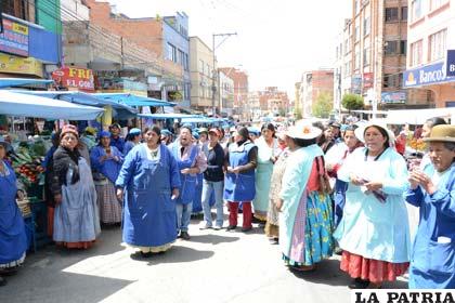 Comerciantes amenazan con voto castigo al Presidente Evo Morales