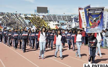 El acto de inauguración de la primera fase de los juegos estudiantiles se realizó en el estadio “Jesús Bermúdez”