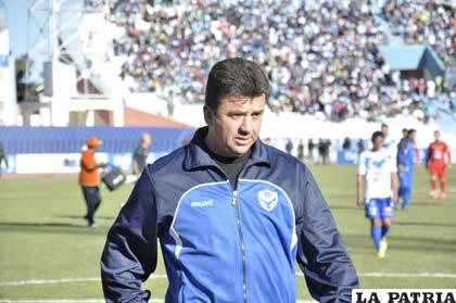 Baldivieso dejó la dirección técnica de San José