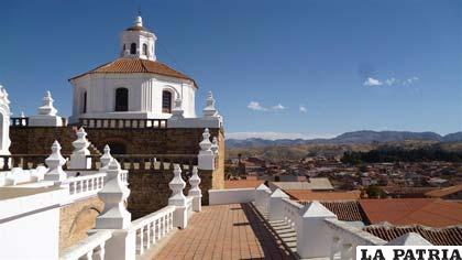 Una panorámica de la “Ciudad Blanca”