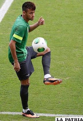 Neymar comenzó a entrenar