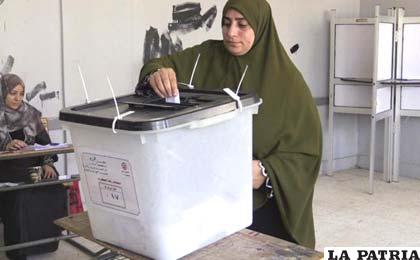 Egipto celebra un polémico tercer día de elecciones para legitimar a Al Sisi