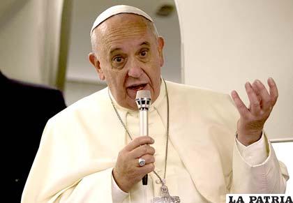 El Papa Francisco se refiere al celibato, compromiso que realizan los sacerdotes